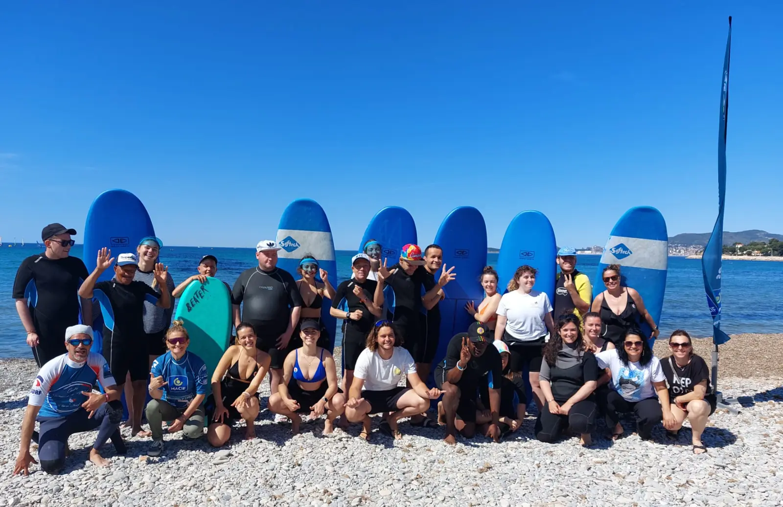 Location de stand-up paddle sur la plage des Lecques